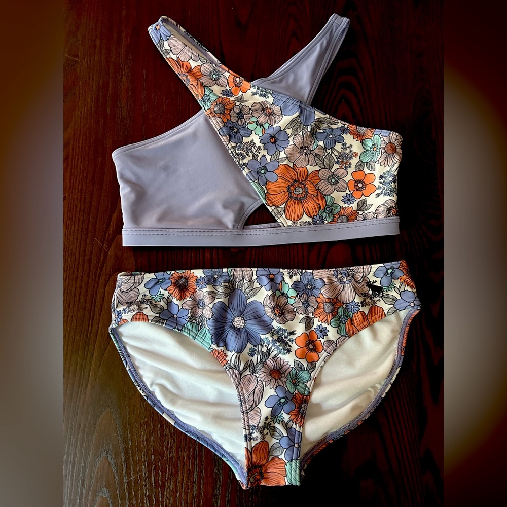 Abercrombie Kids Two Piece Floral Swimsuit 15/16